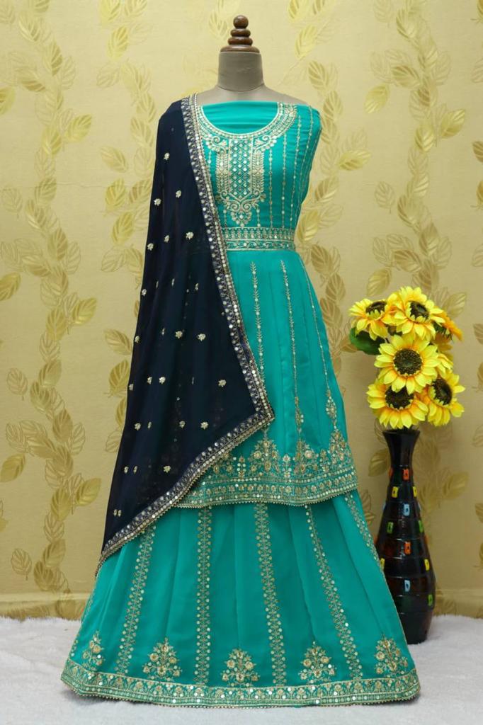 Buy Indian Designer Lehengas For Women Online | Aashni + Co